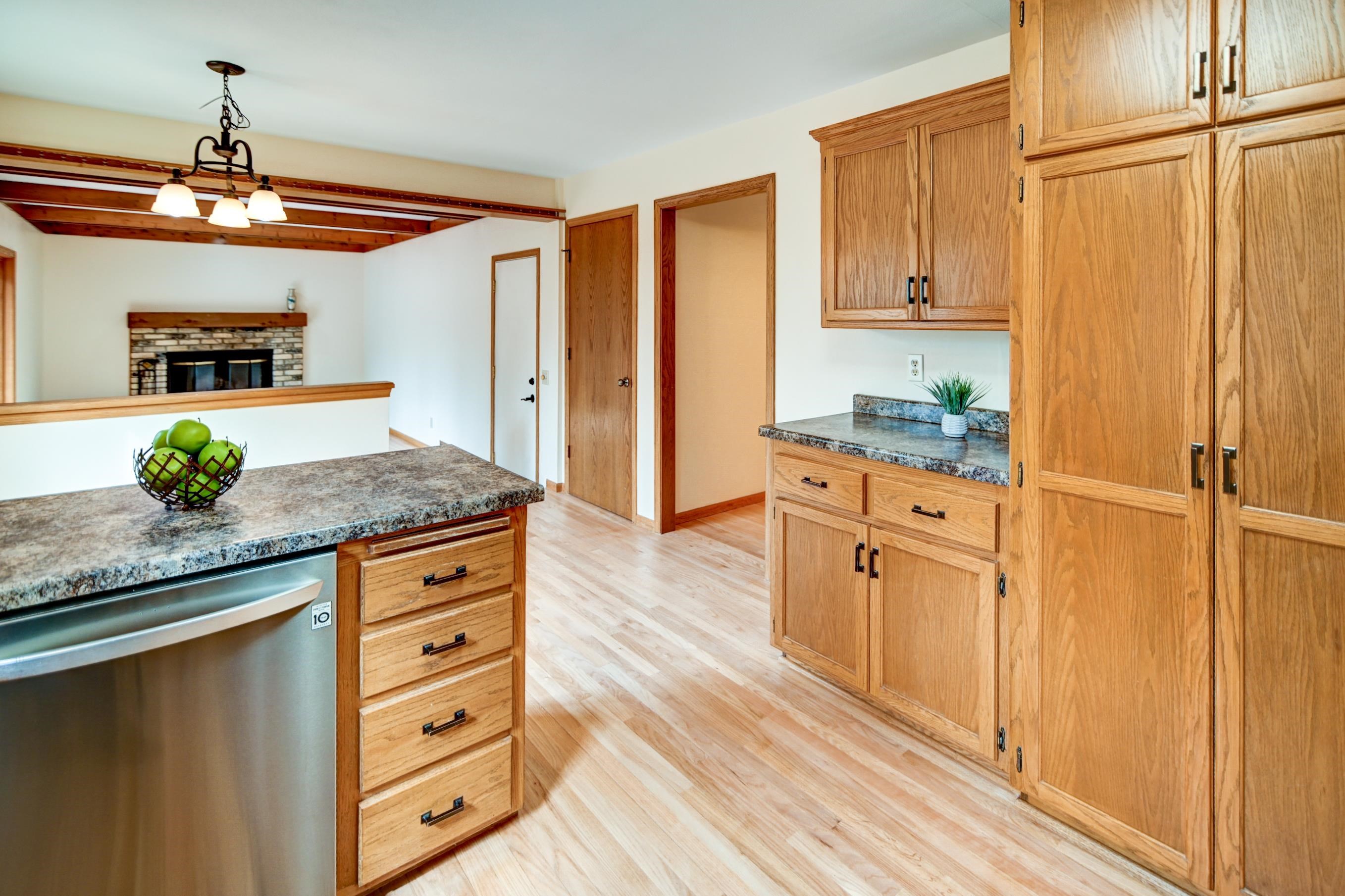 1 E Newhaven Circle