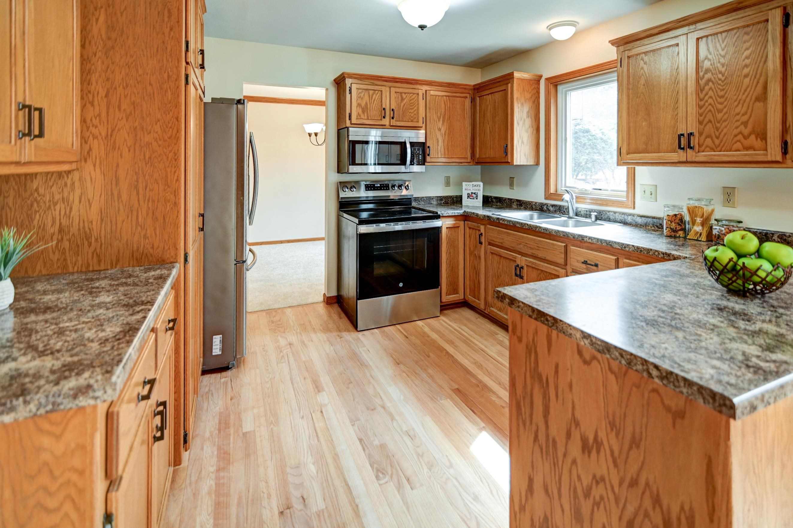 1 E Newhaven Circle