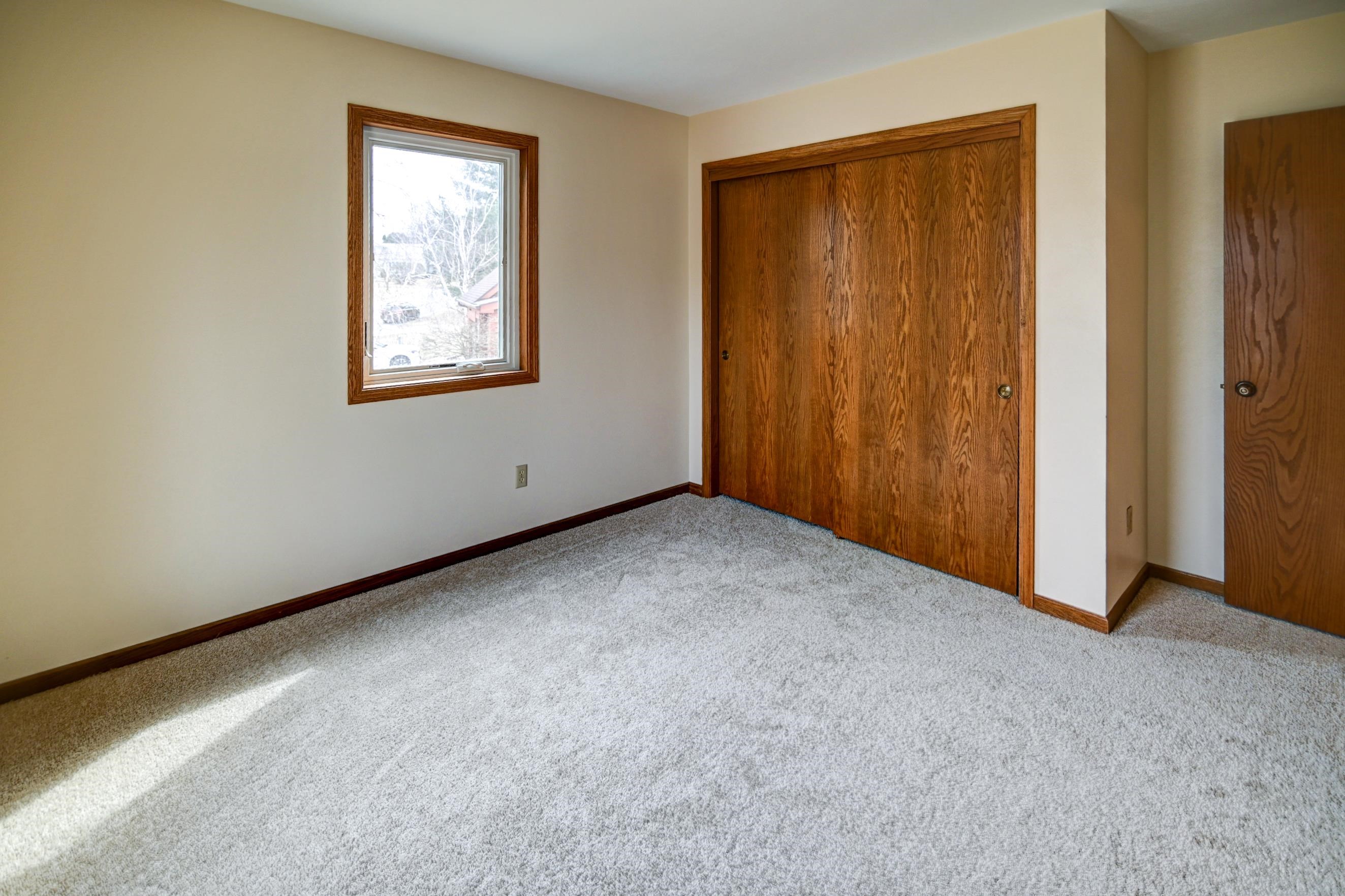 1 E Newhaven Circle
