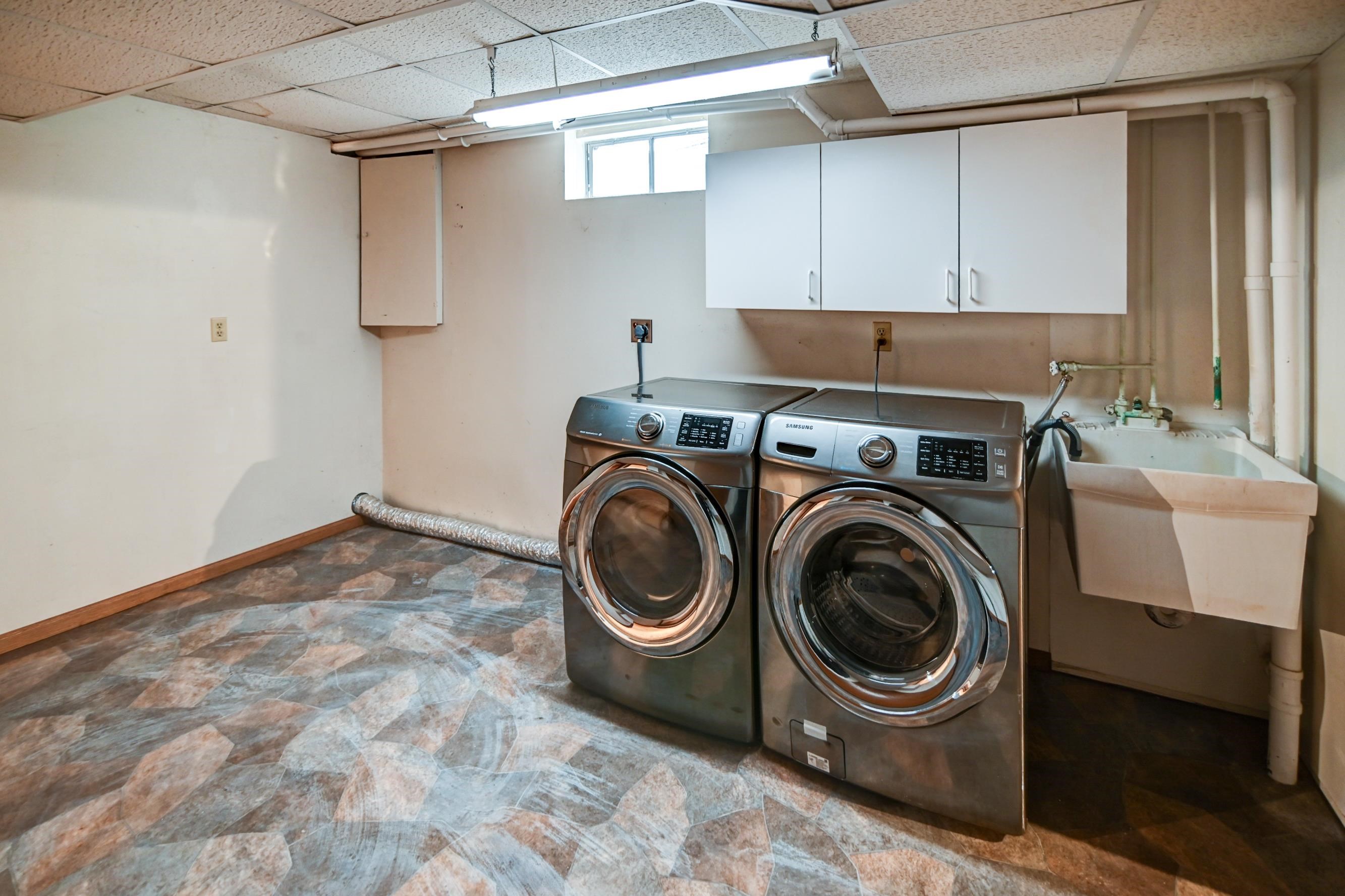 1 E Newhaven Circle