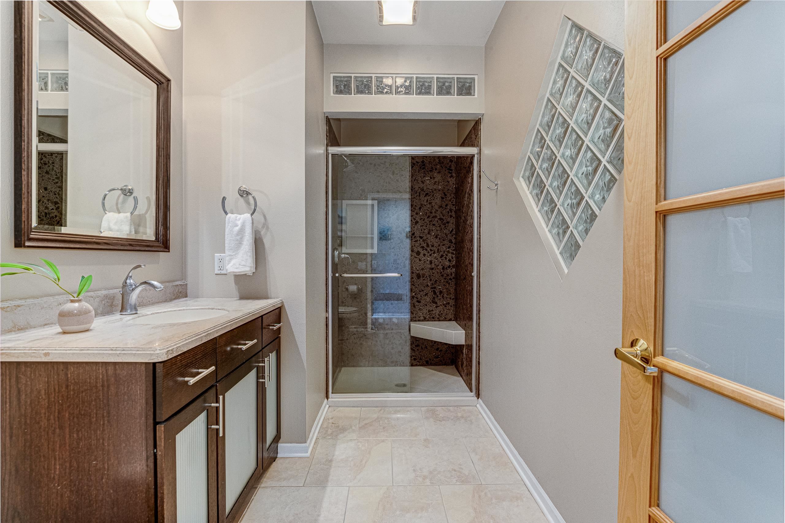 1140 E Dayton Street 104