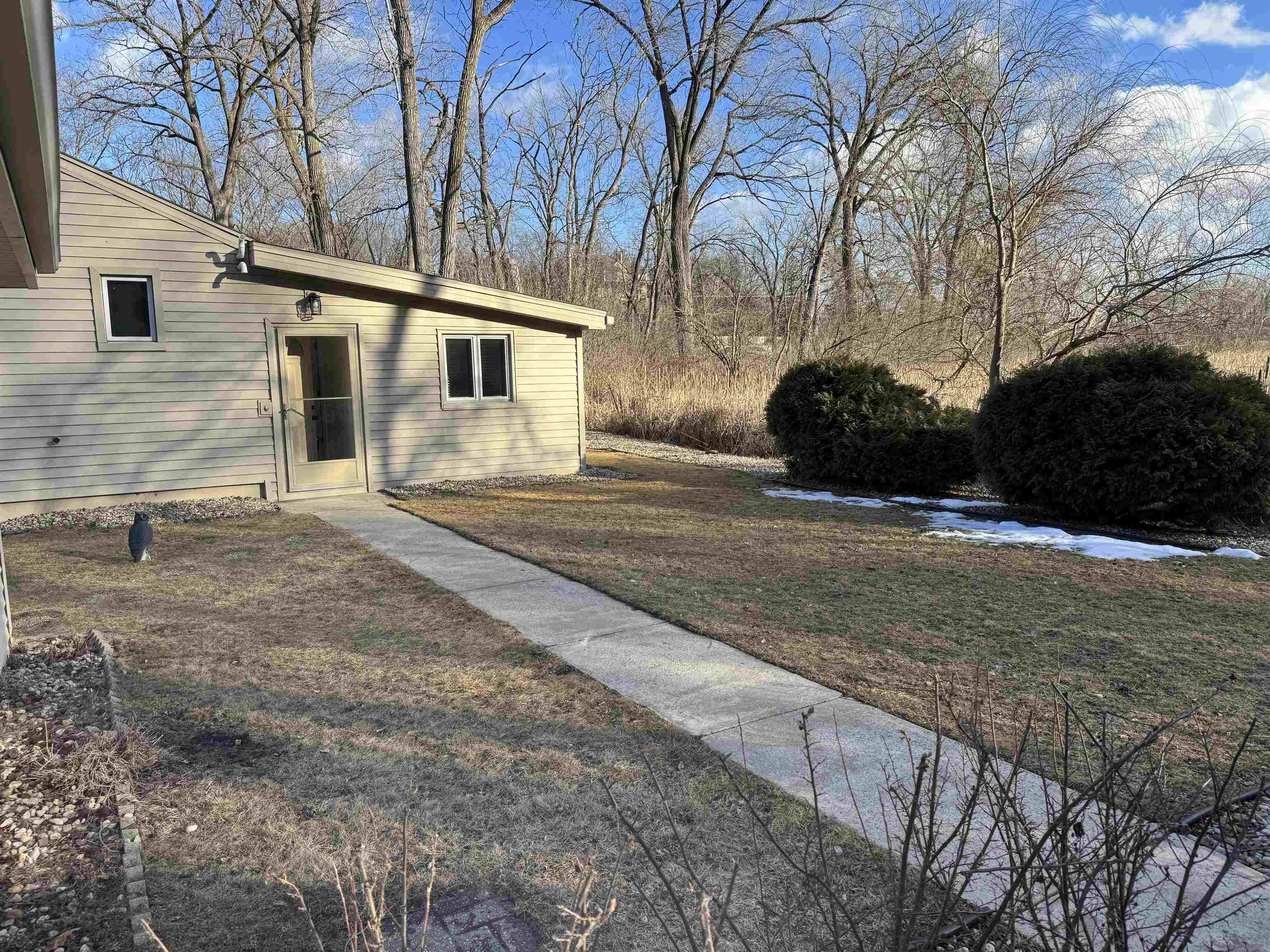 6117 South Court