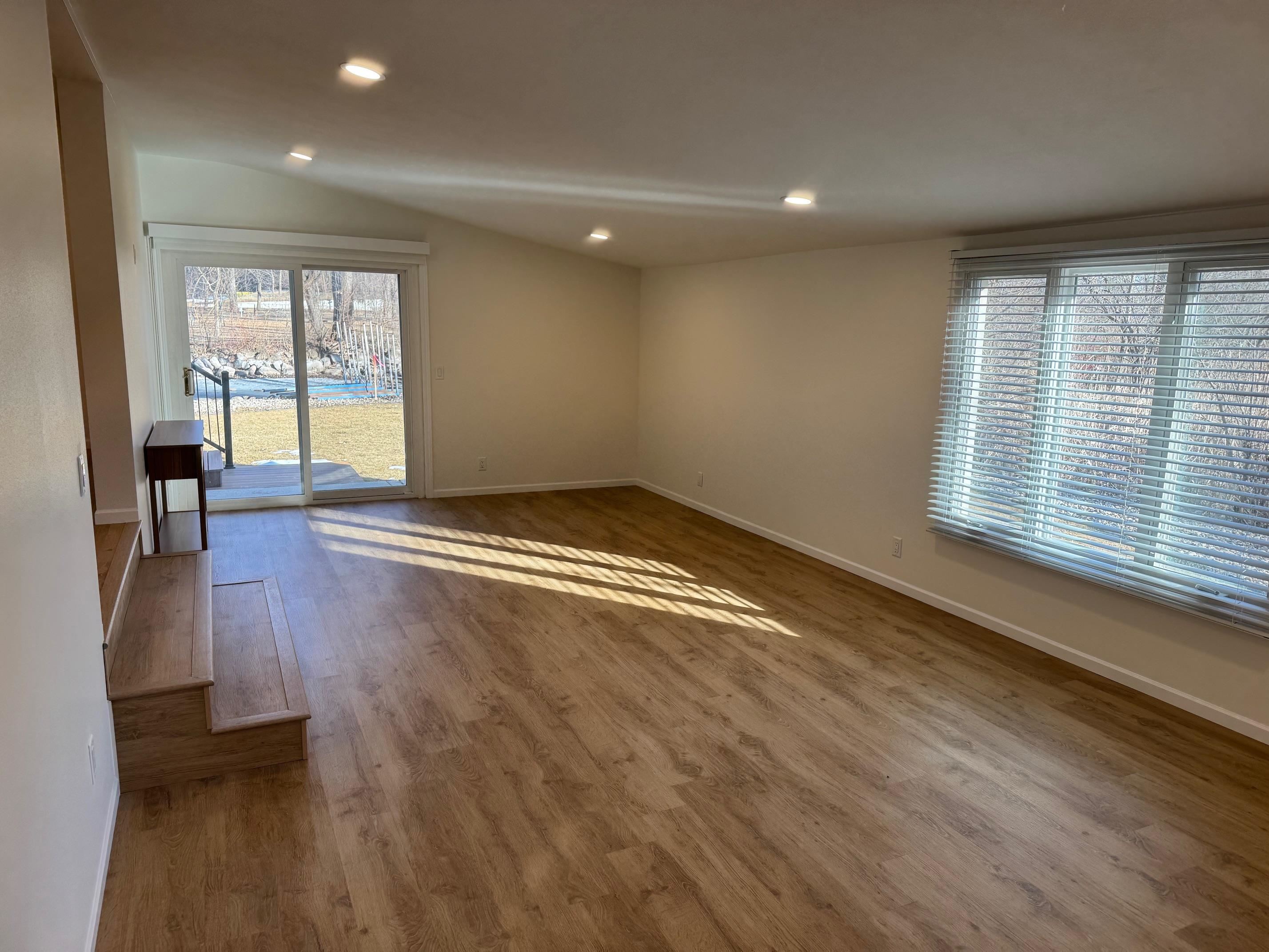 6117 South Court