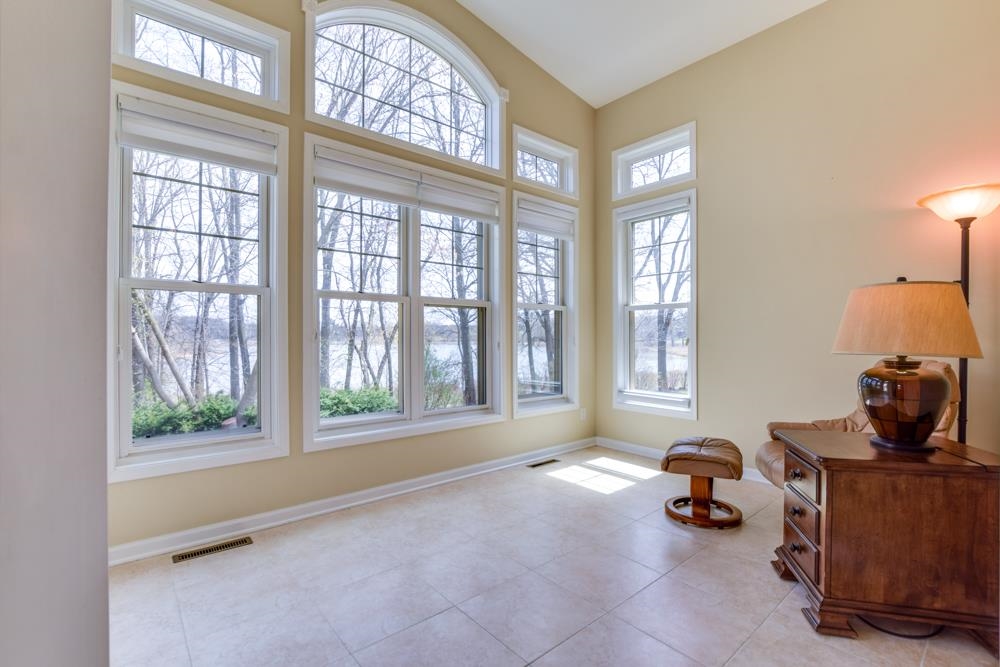 1623 Pond View Court