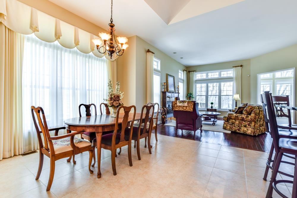 1623 Pond View Court