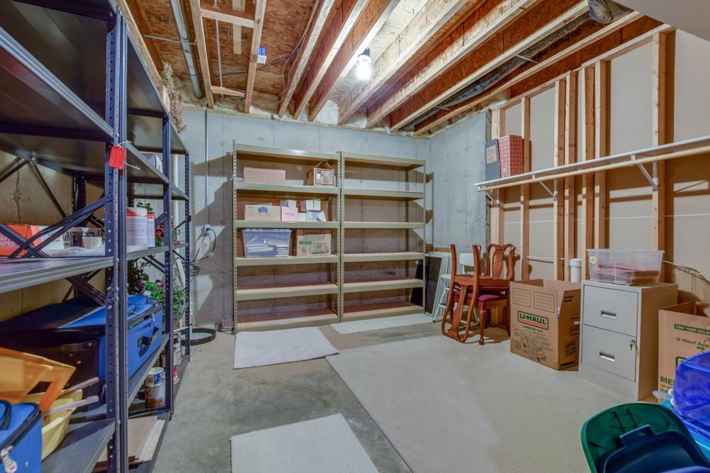 1623 Pond View Court