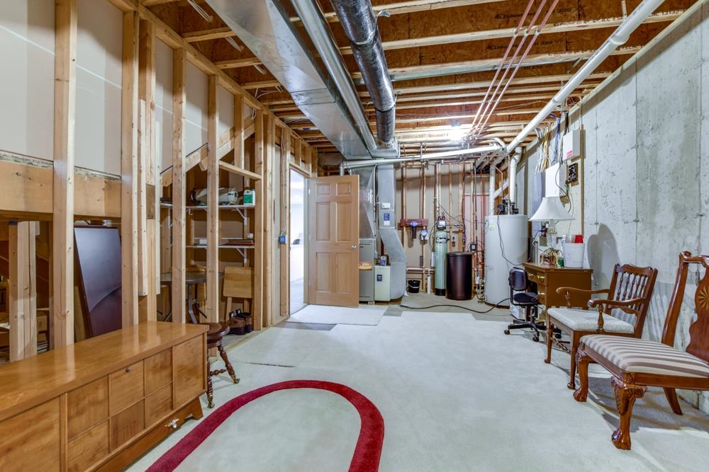 1623 Pond View Court