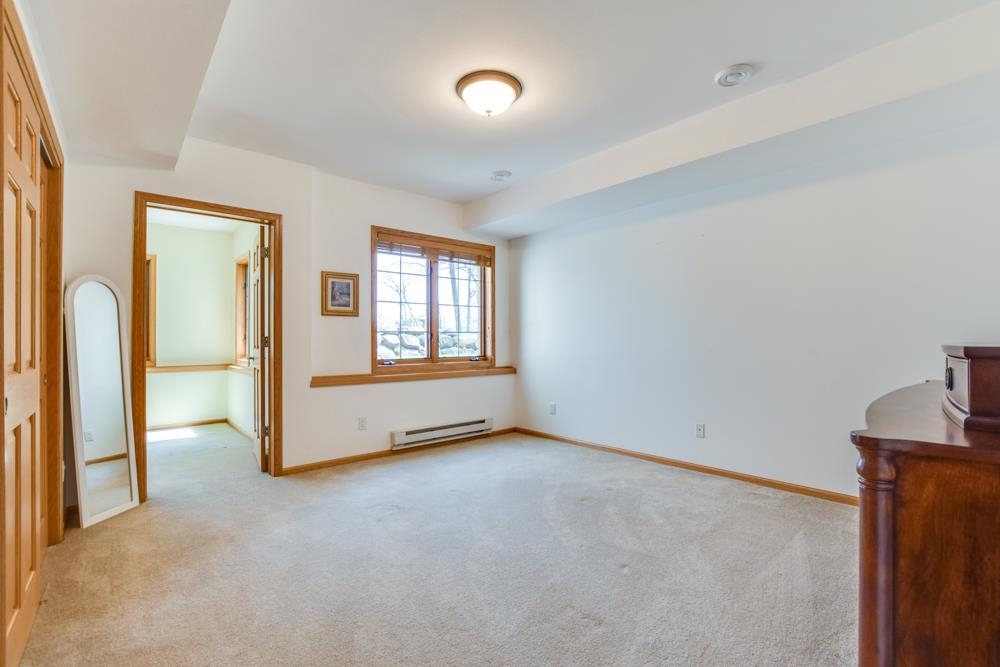 1623 Pond View Court