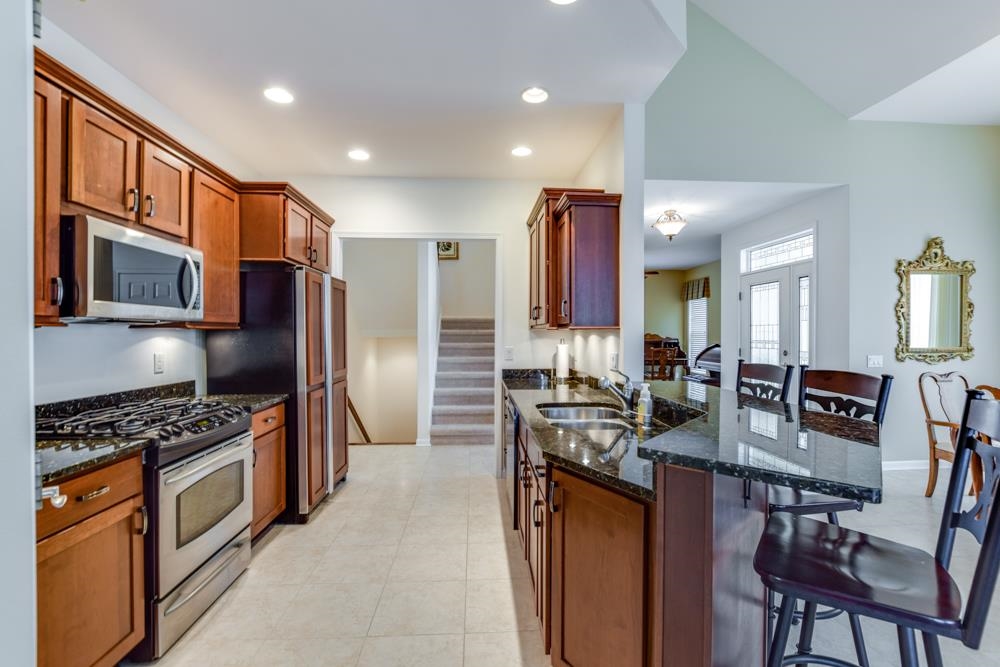 1623 Pond View Court