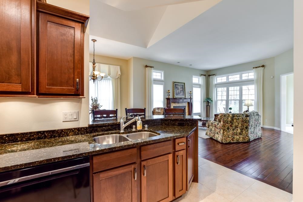 1623 Pond View Court