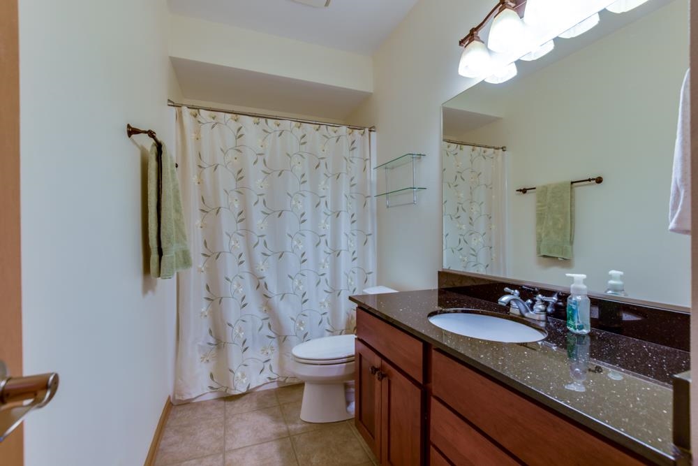1623 Pond View Court