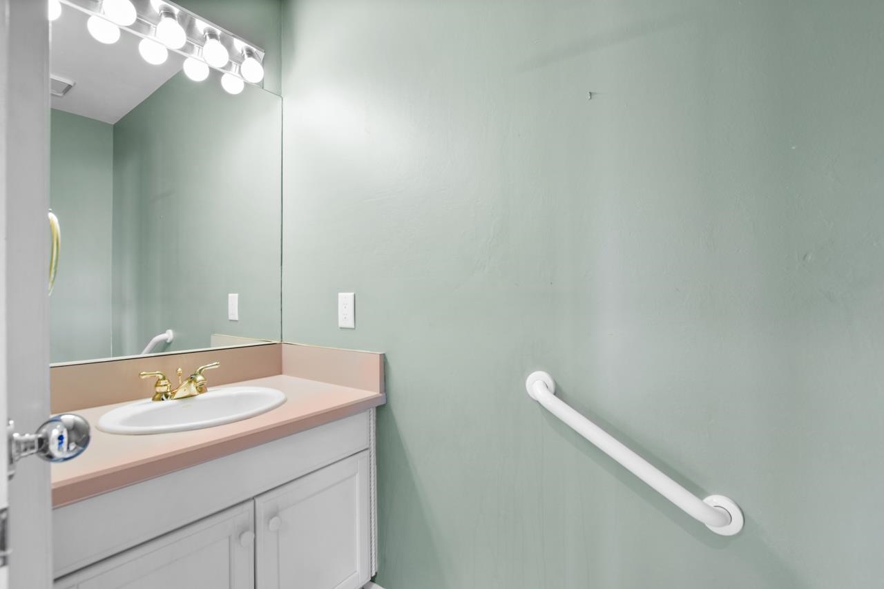 3418 Valley Creek Circle