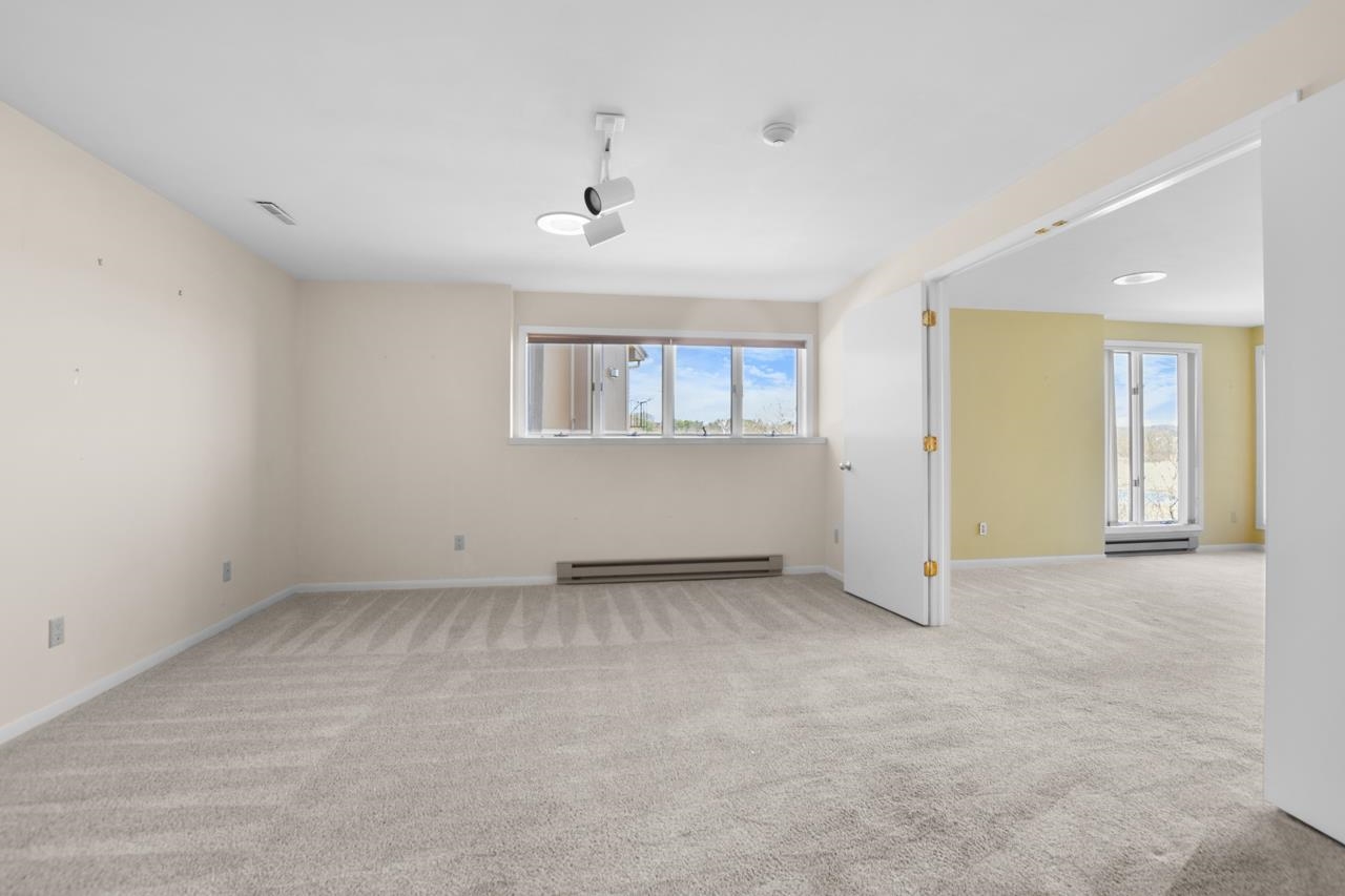 3418 Valley Creek Circle