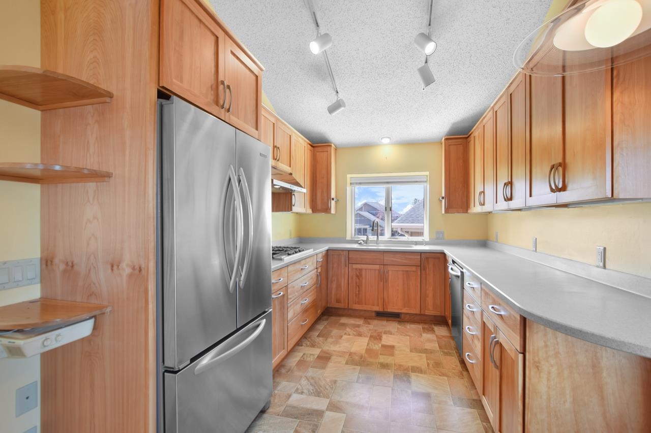 3418 Valley Creek Circle