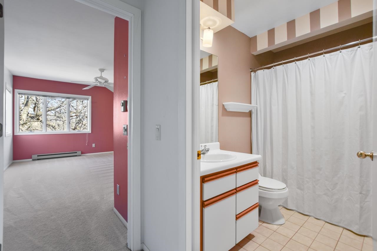 3418 Valley Creek Circle