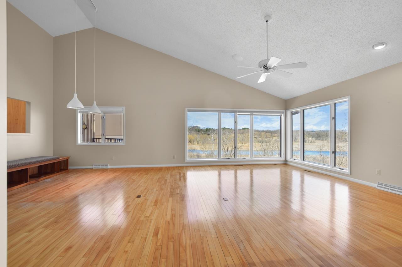 3418 Valley Creek Circle