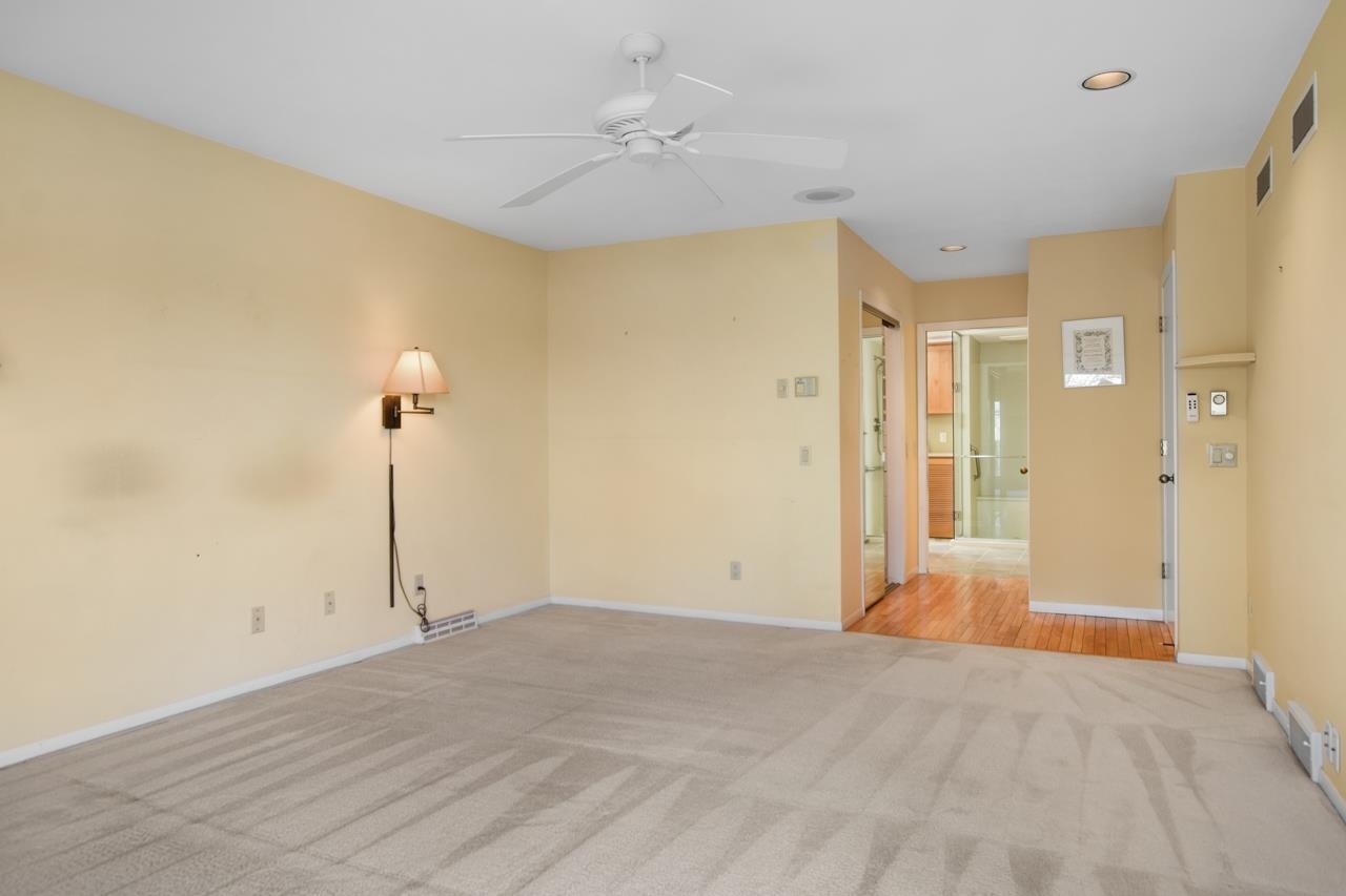 3418 Valley Creek Circle