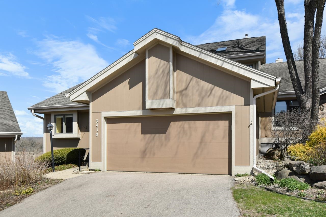 3418 Valley Creek Circle