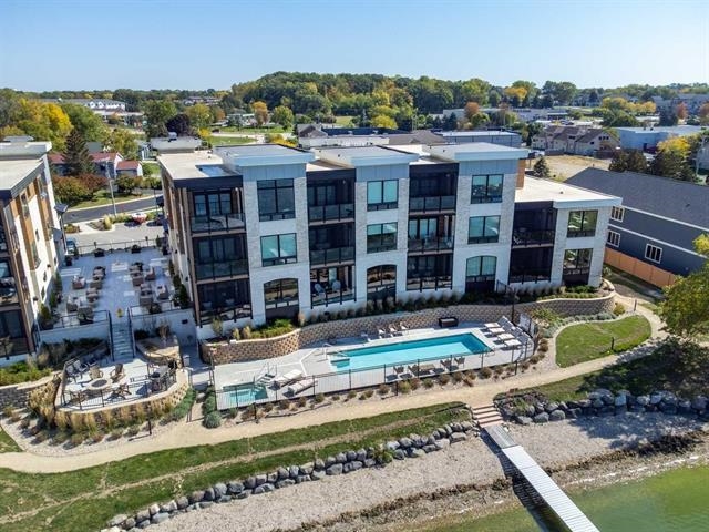 5604 Lake Edge Road 202
