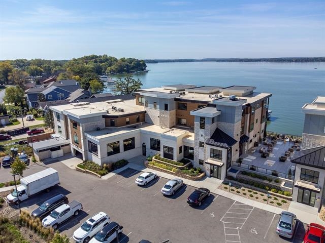 5604 Lake Edge Road 202