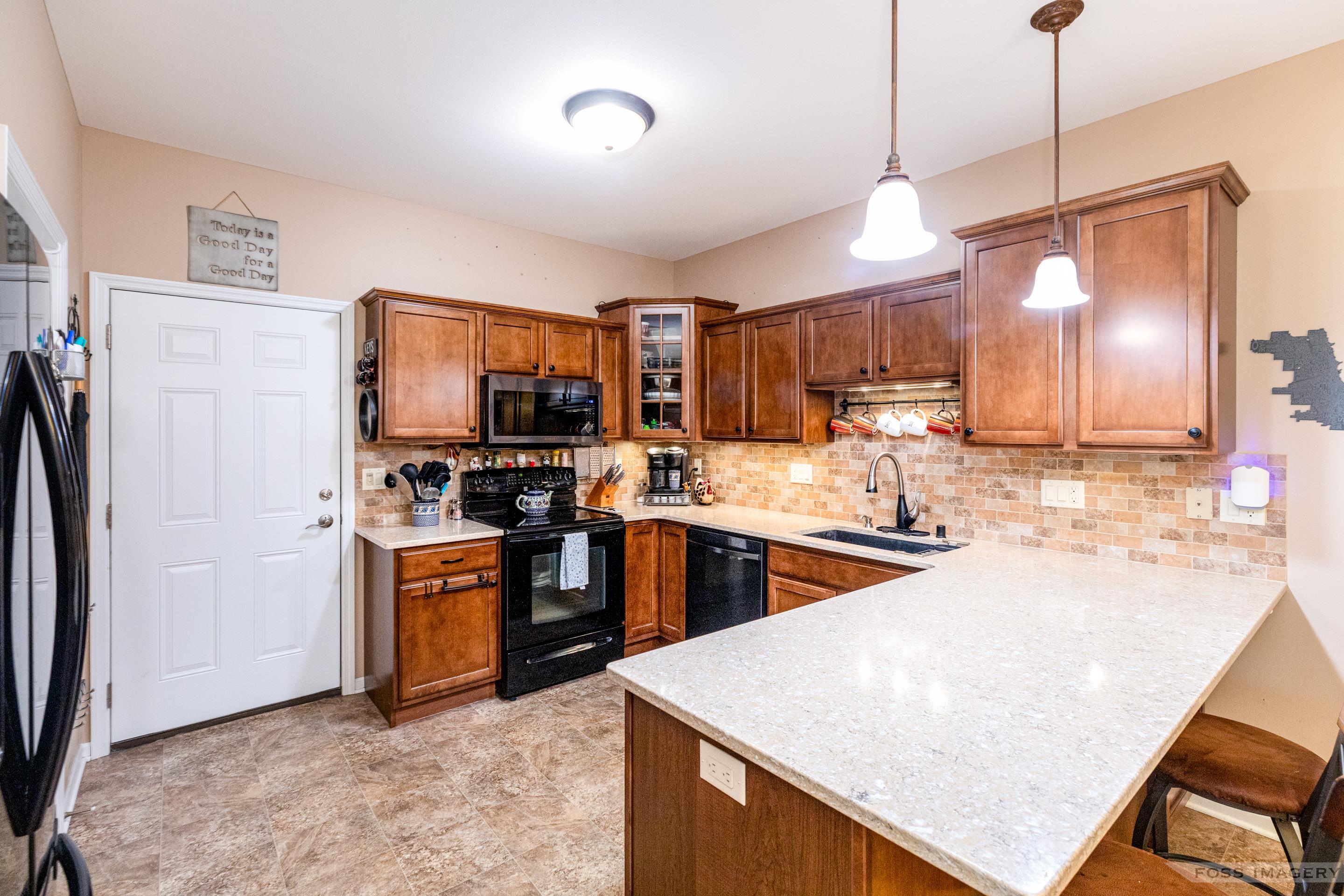 5704 Prairie Stone Drive