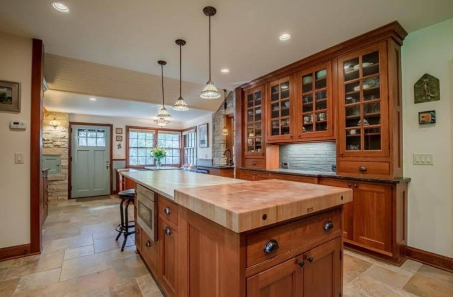 1102 Merrill Springs Road