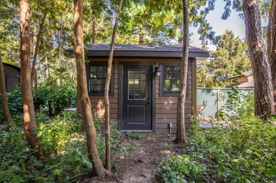 1102 Merrill Springs Road
