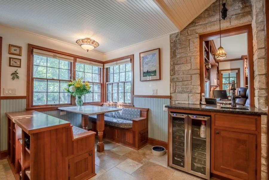 1102 Merrill Springs Road