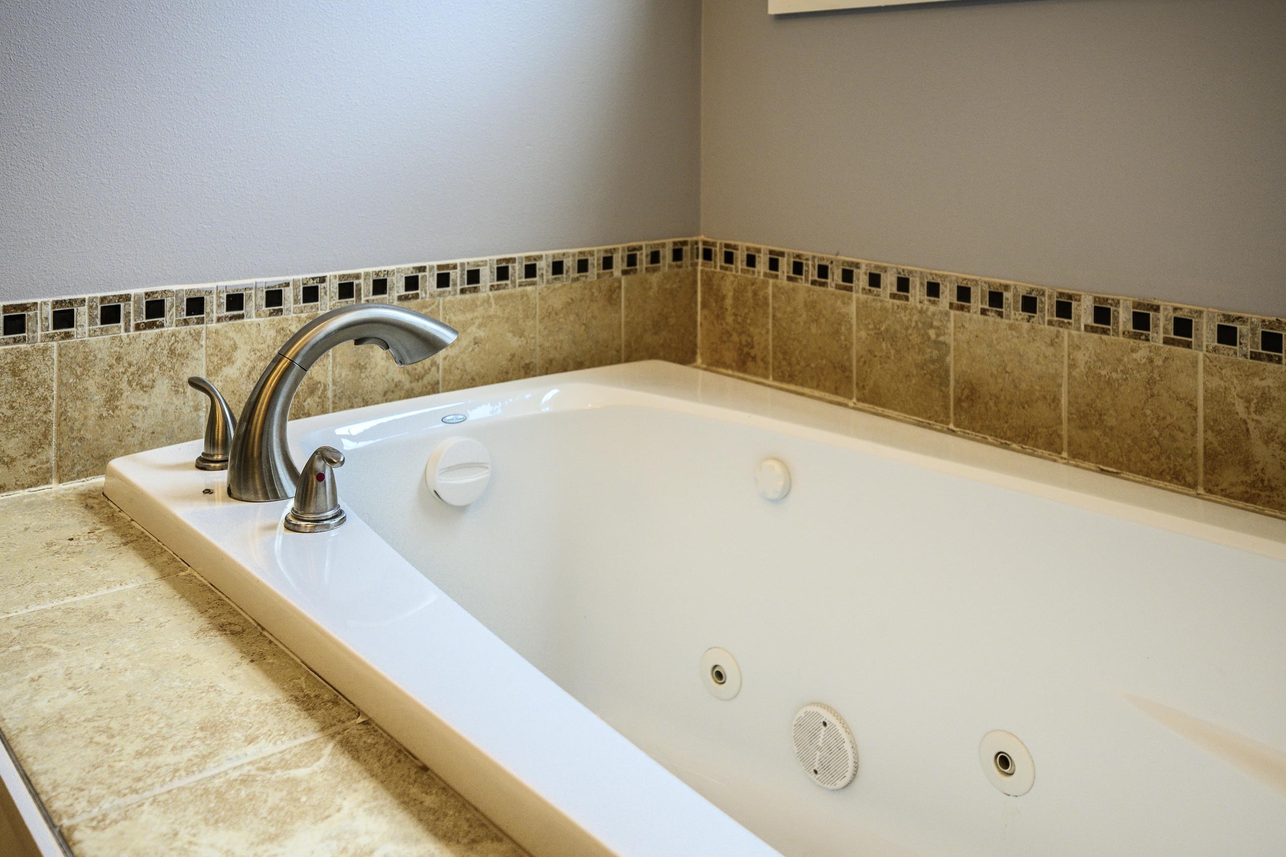 9402 Silverstone Lane