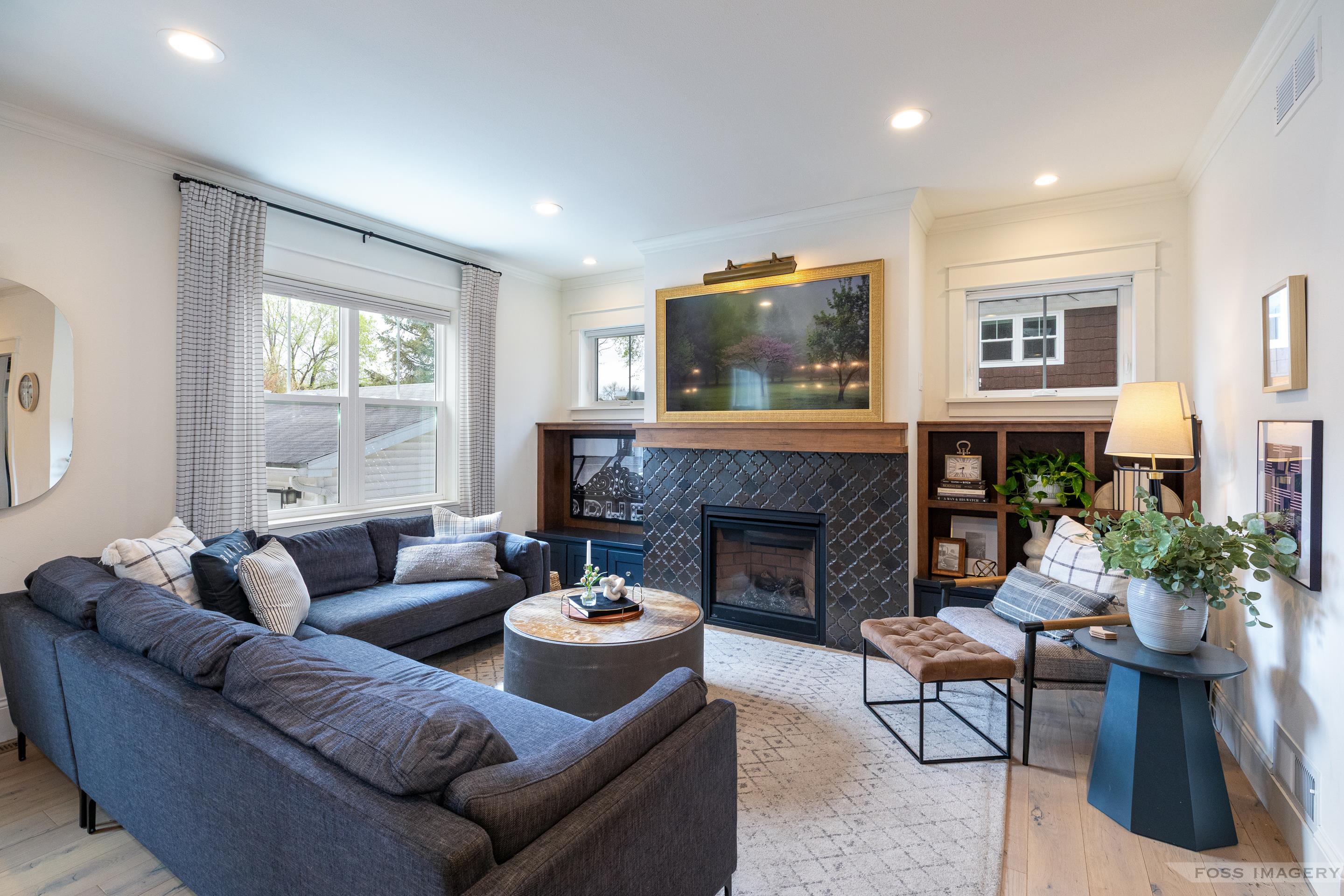 28 N Baldwin Street