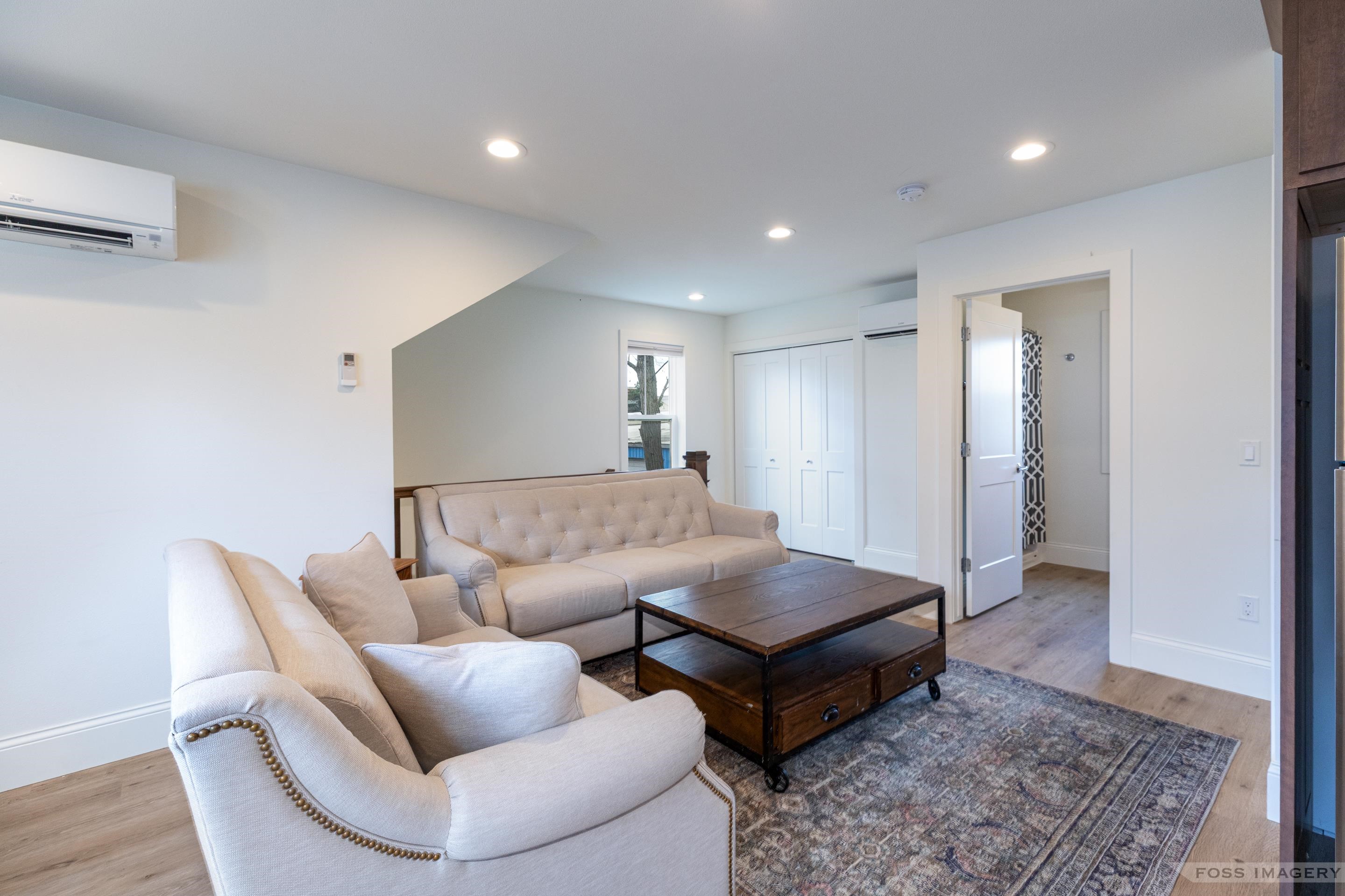 28 N Baldwin Street