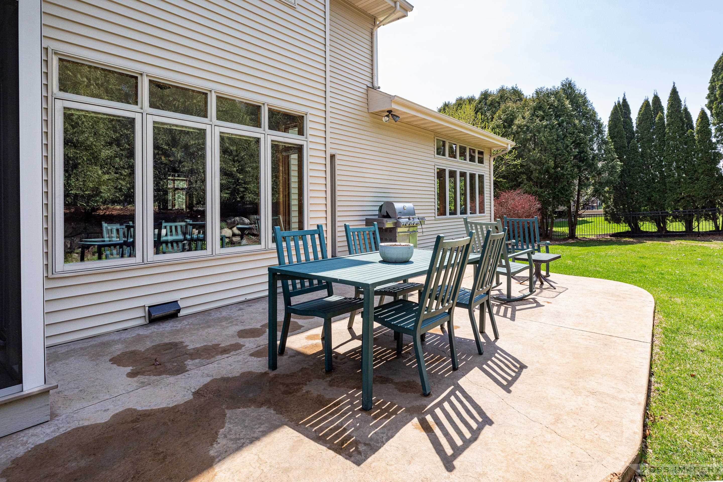 806 Stagecoach Trail