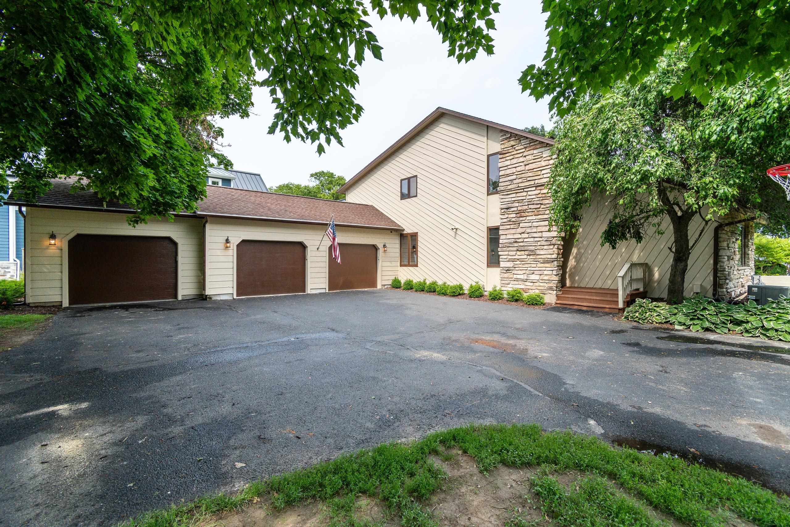 3154 Waucheeta Trail