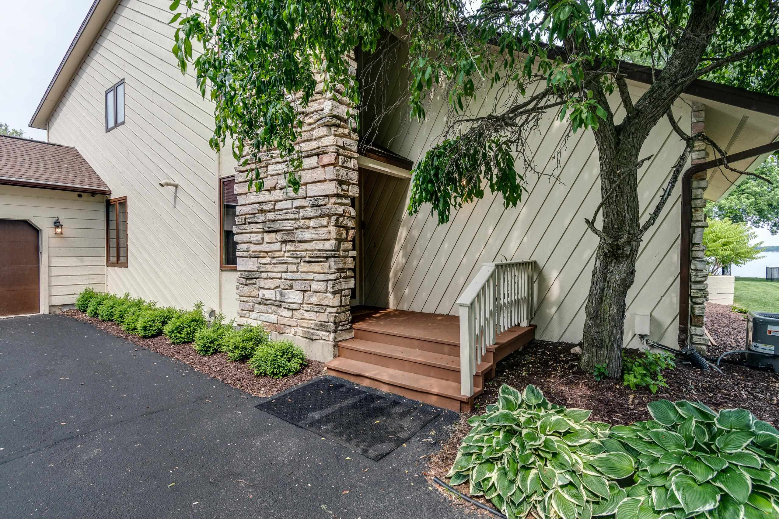 3154 Waucheeta Trail