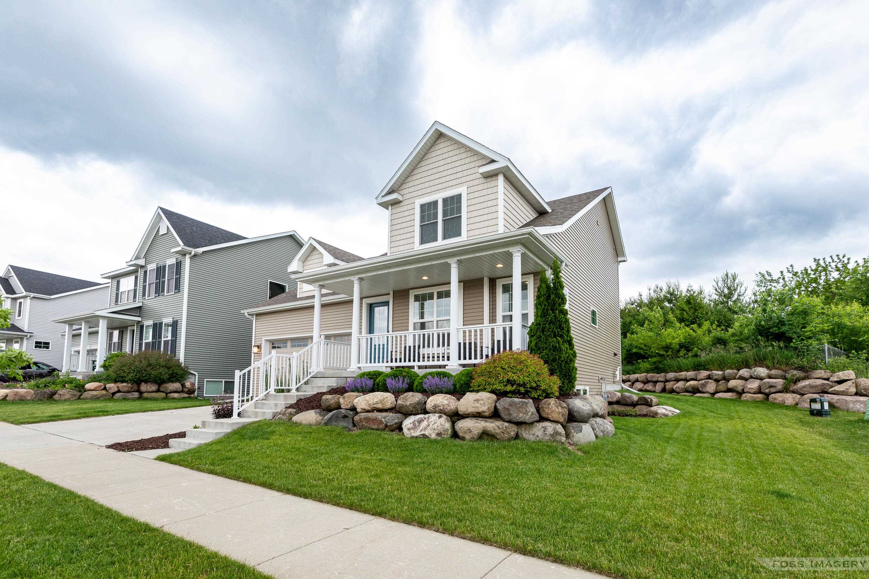 868 Sugar Maple Lane