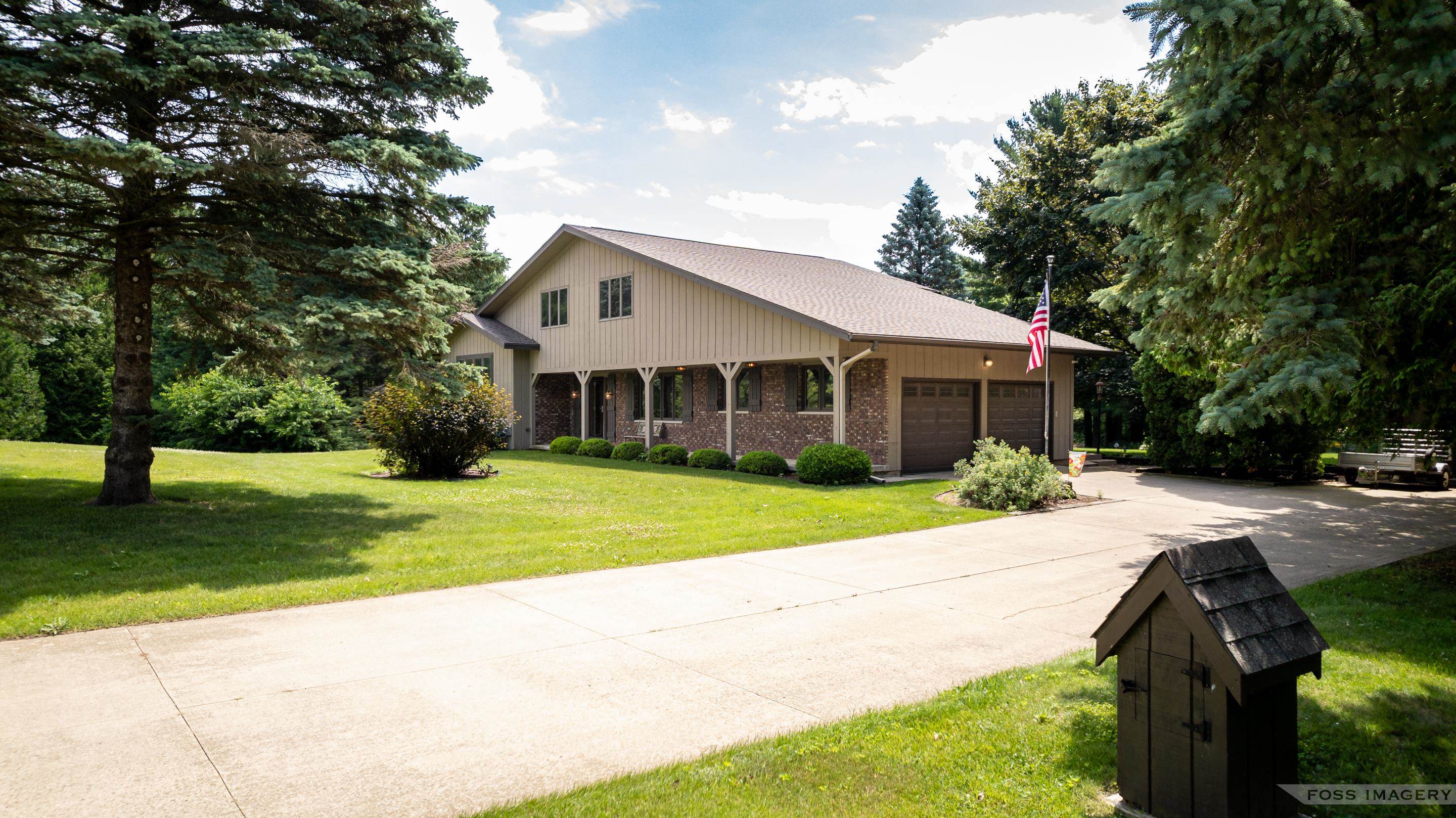 4946 Hickory Trail