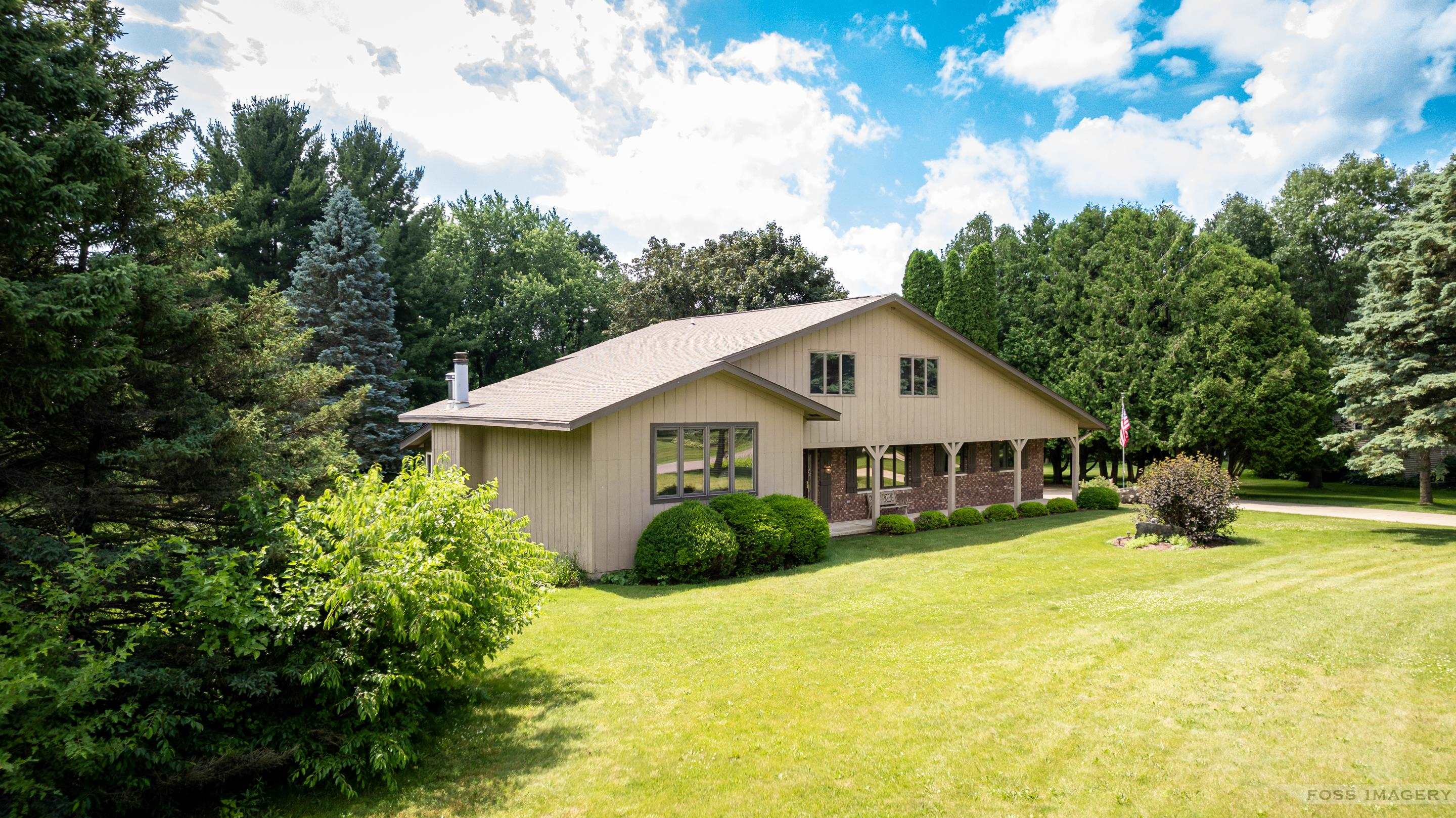 4946 Hickory Trail