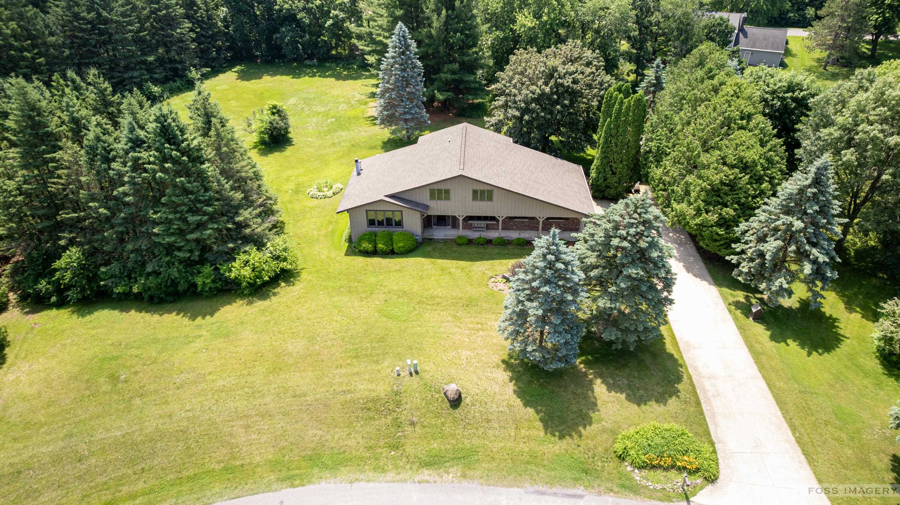 4946 Hickory Trail