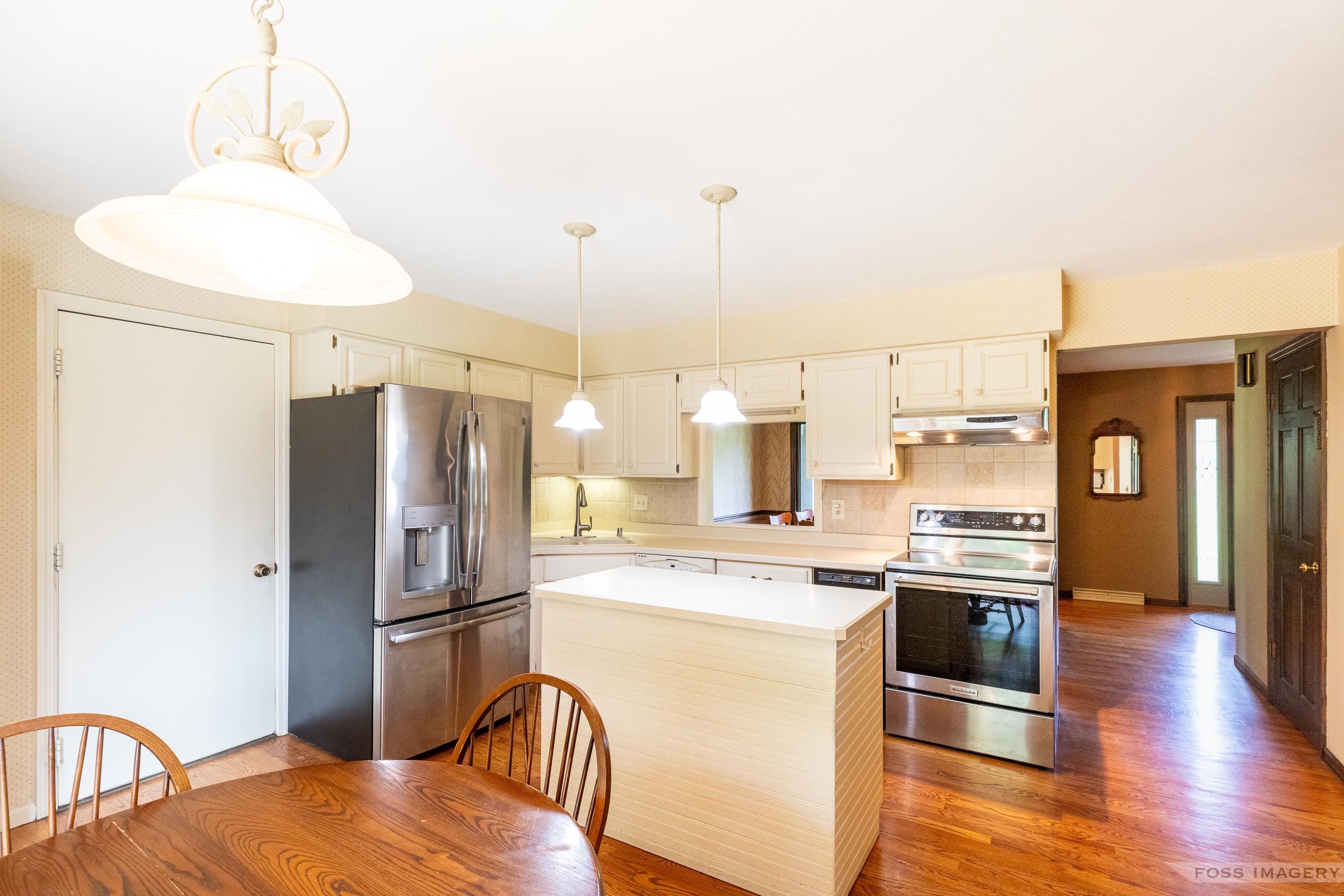 4946 Hickory Trail