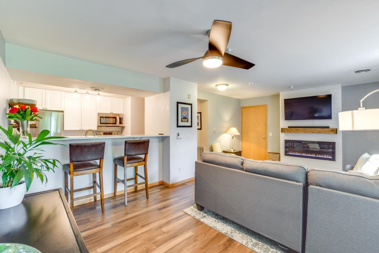 4665 Treichel Street 102