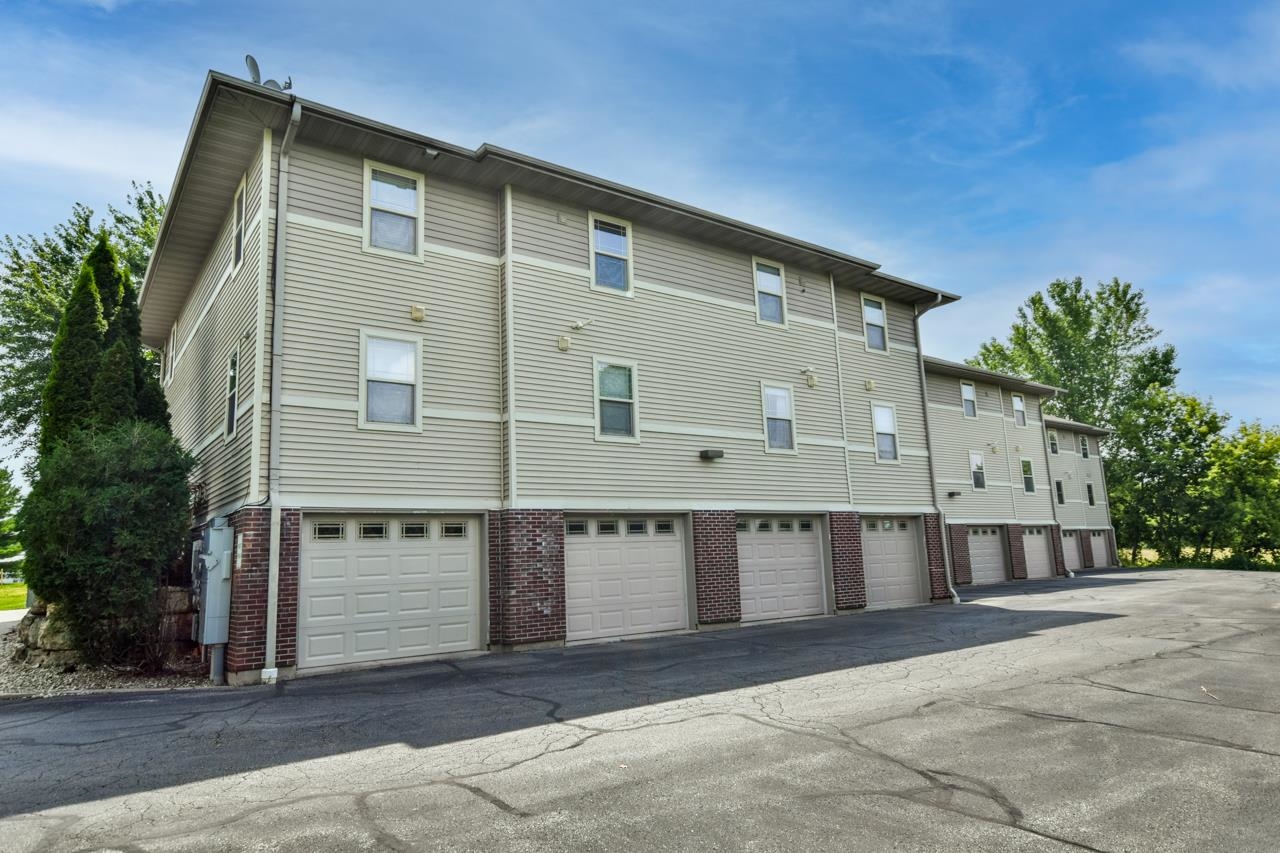 4665 Treichel Street 102