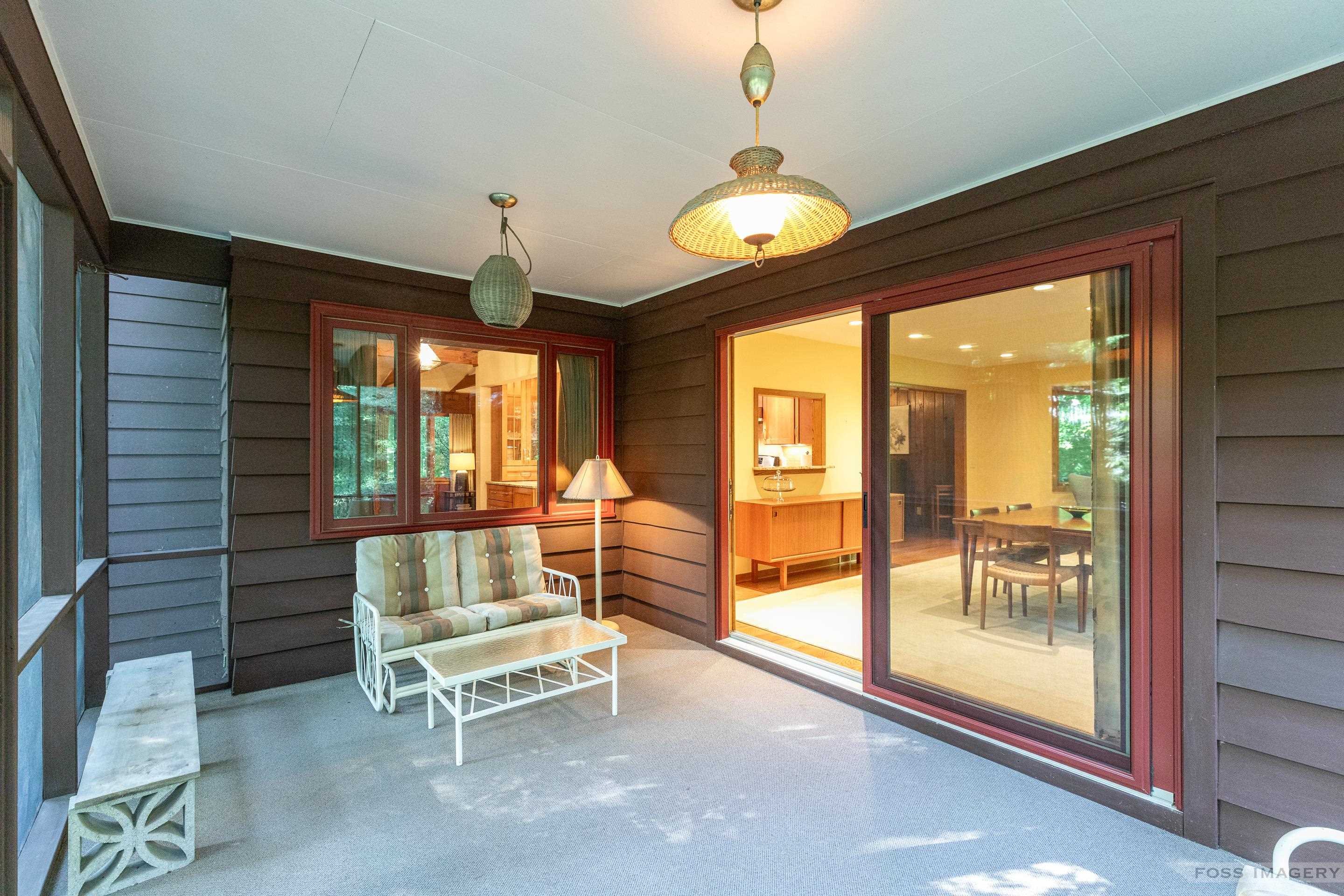 810 Woodward Drive