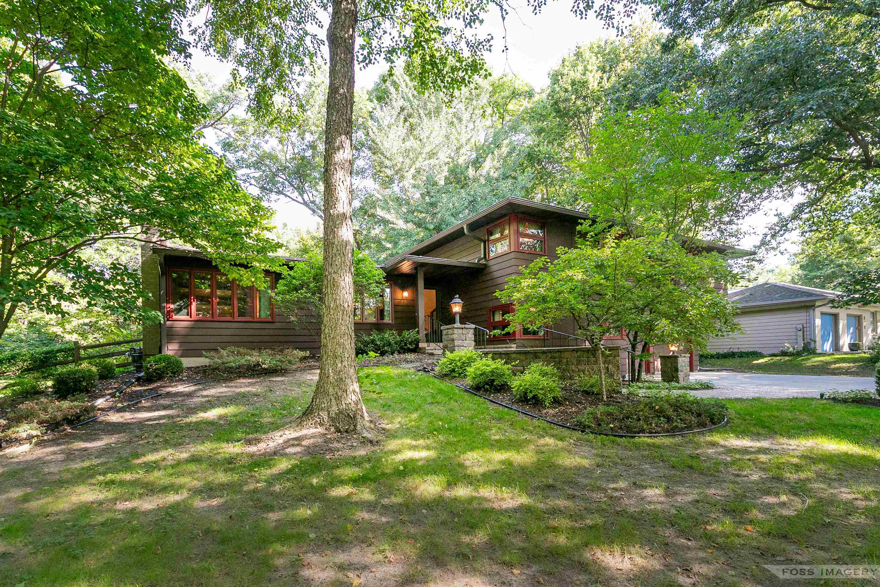 810 Woodward Drive