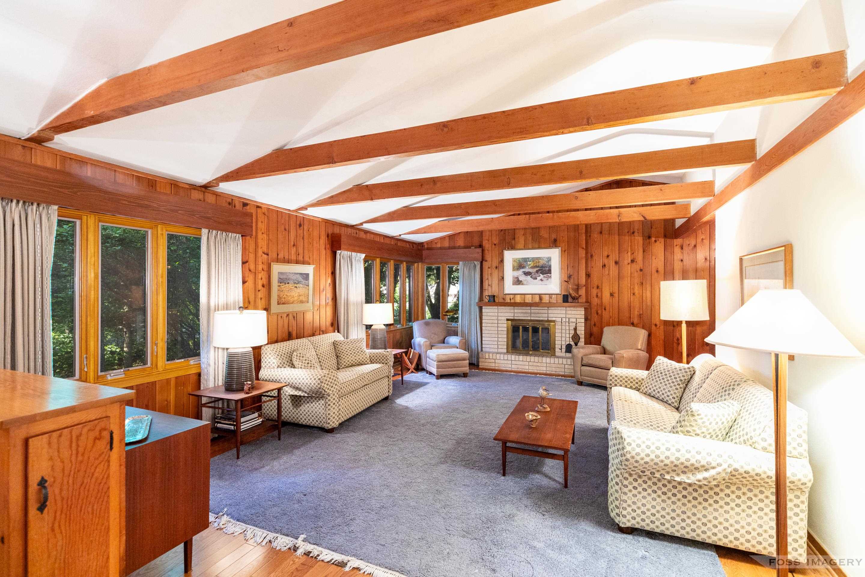 810 Woodward Drive