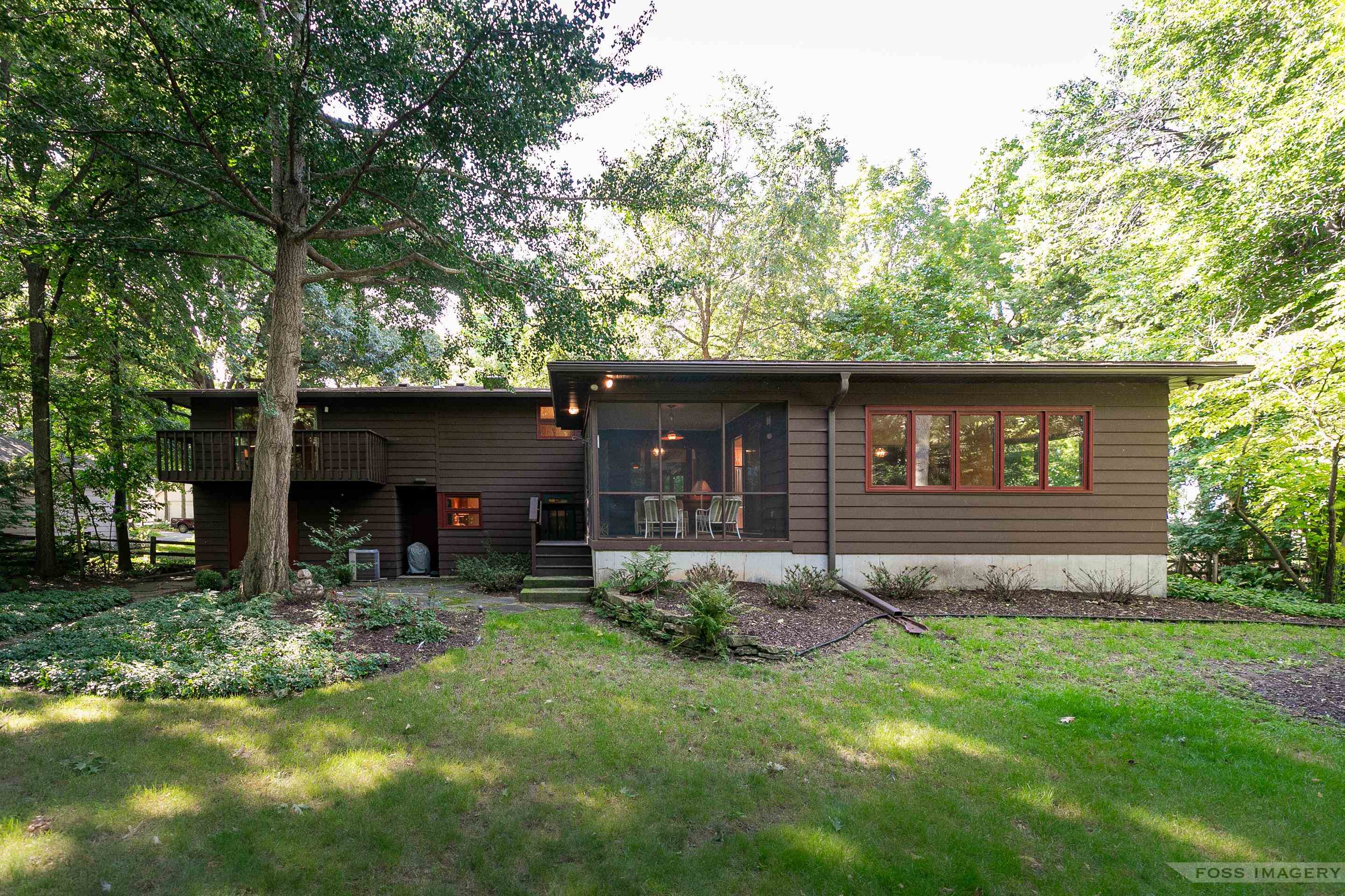810 Woodward Drive
