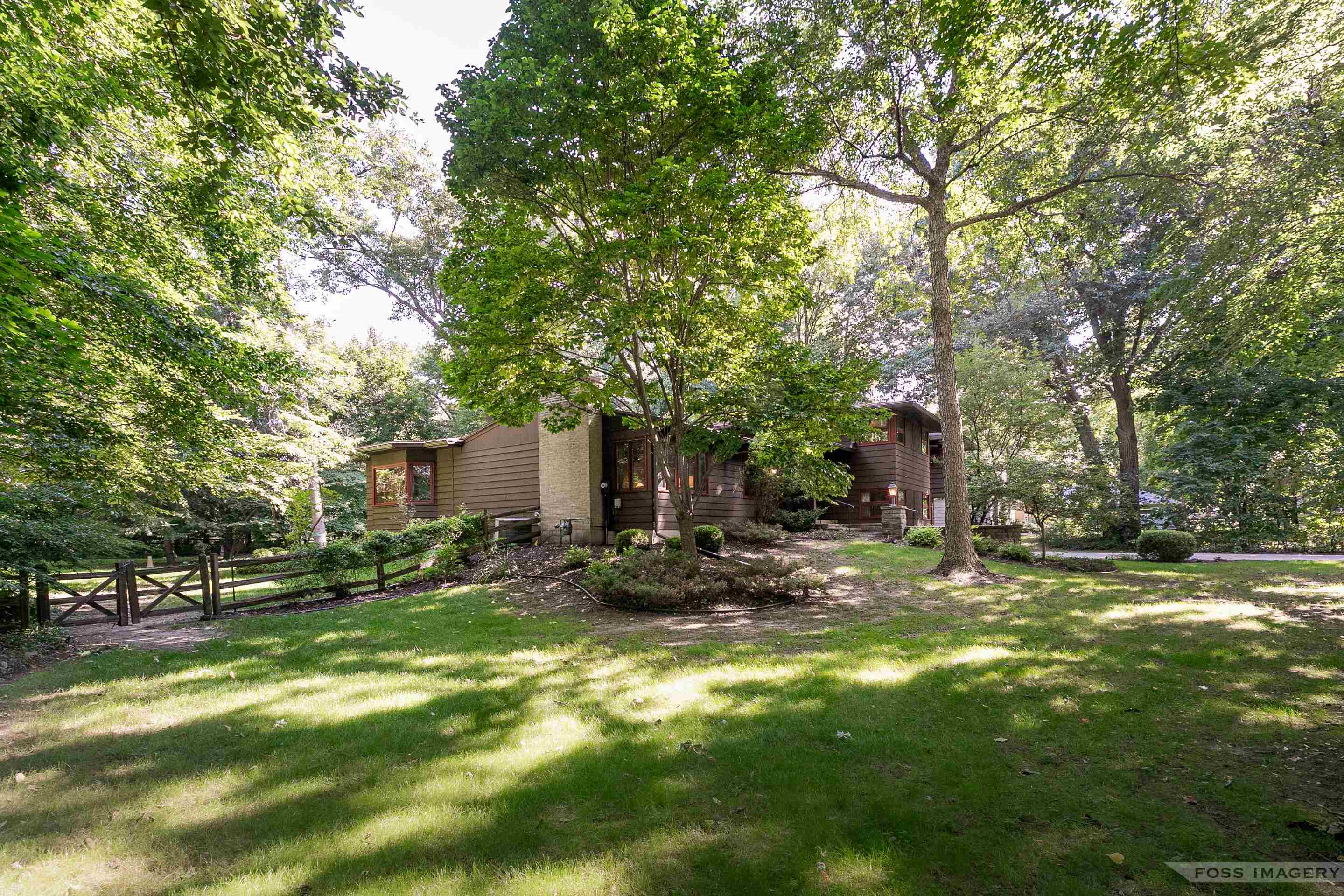 810 Woodward Drive