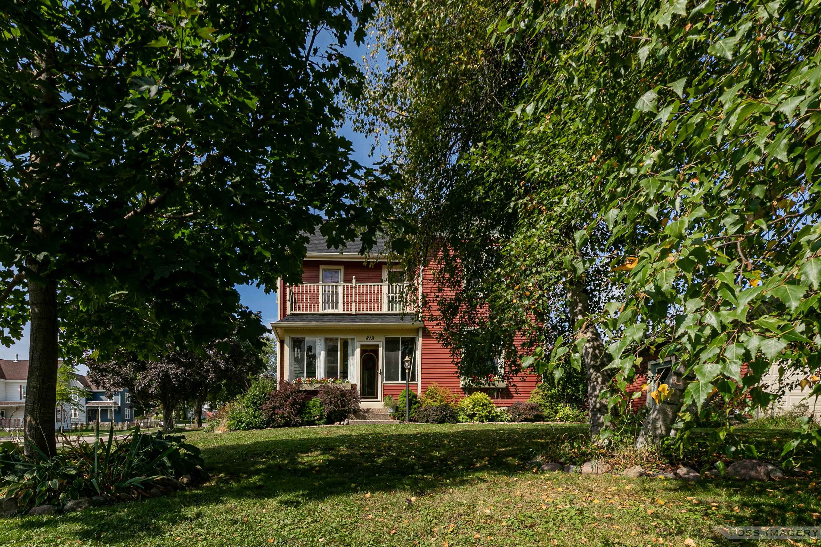 819 4th Street