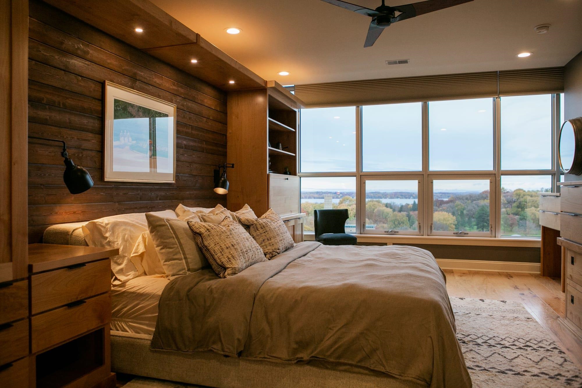 625 N Segoe Road 1001