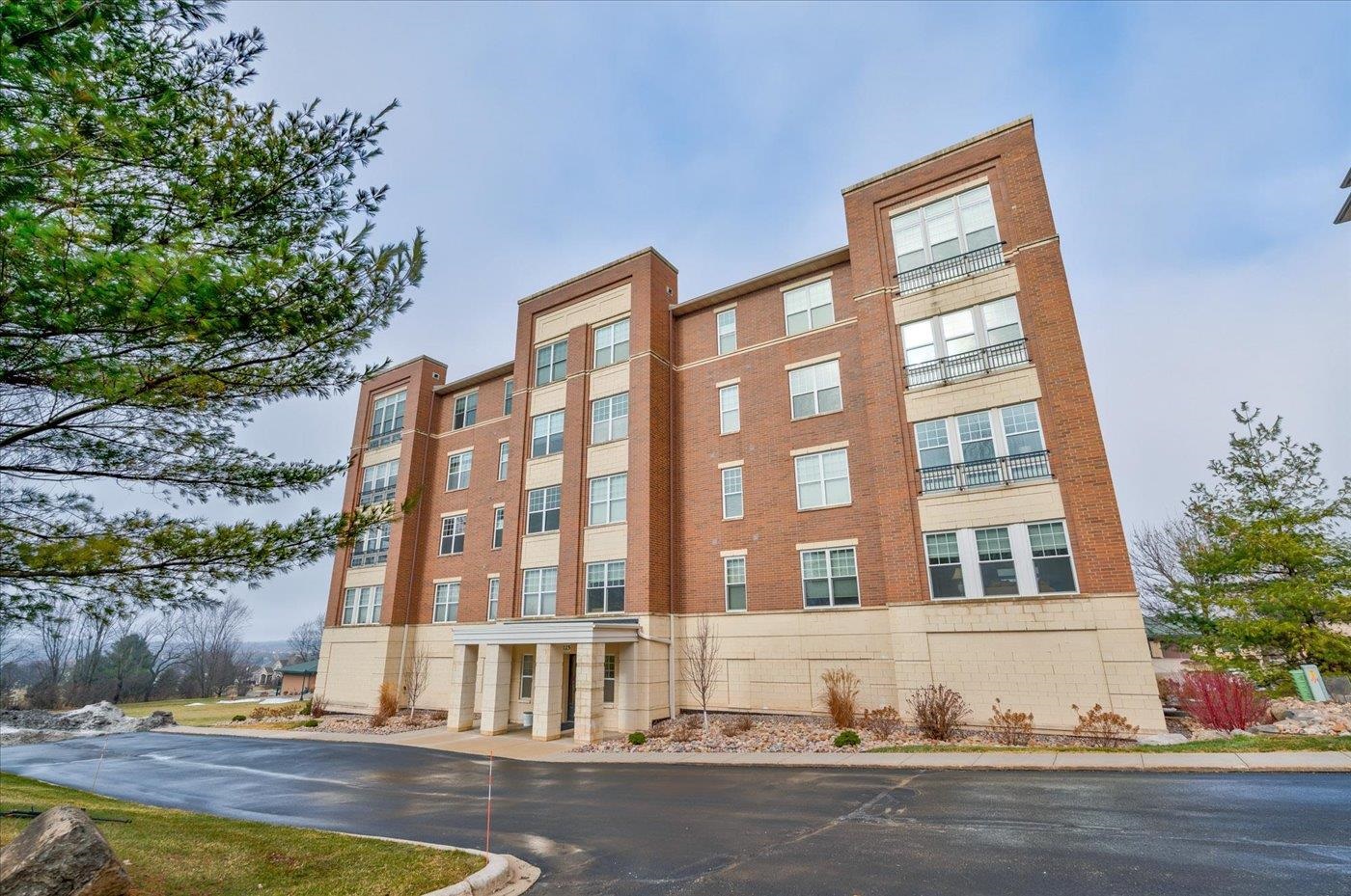 9225 Crosswinds Lane 304