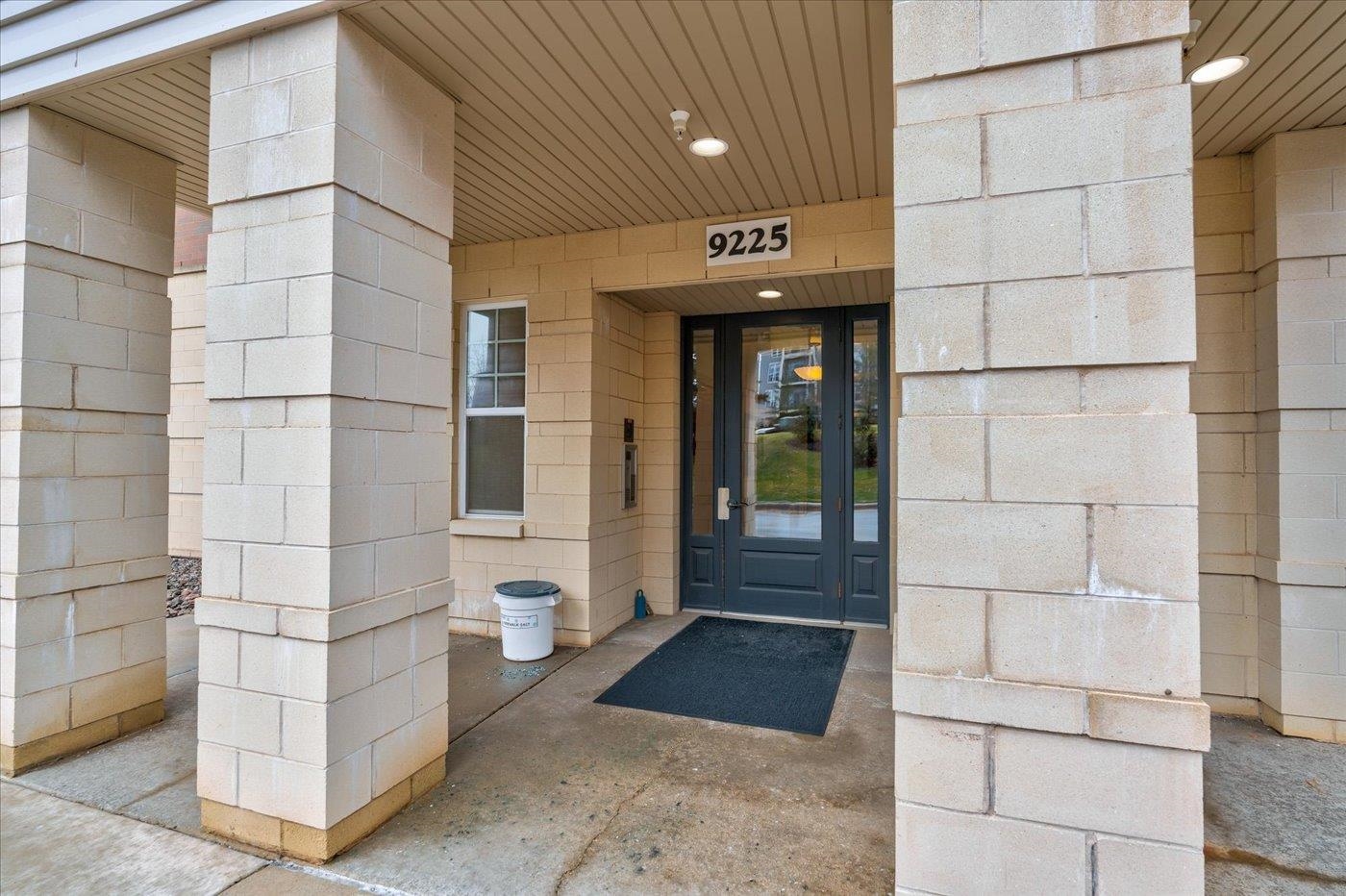 9225 Crosswinds Lane 304